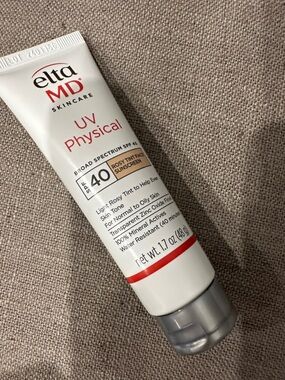 EltaMD UV Physical SPF 40 Sunscreen - White with Red Accents